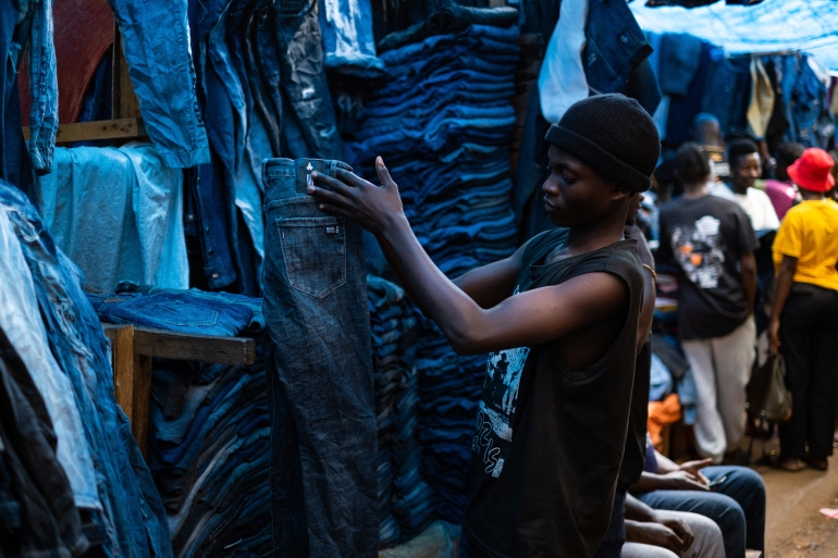 تشتهر أوغندا بتجارة الملابس المستعملة أو ما تعرف بالـ"قوقو"