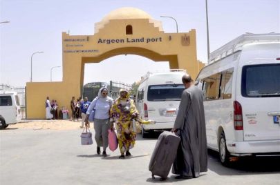 معبر أرقين الحدودي مع مصر شمالي السودان